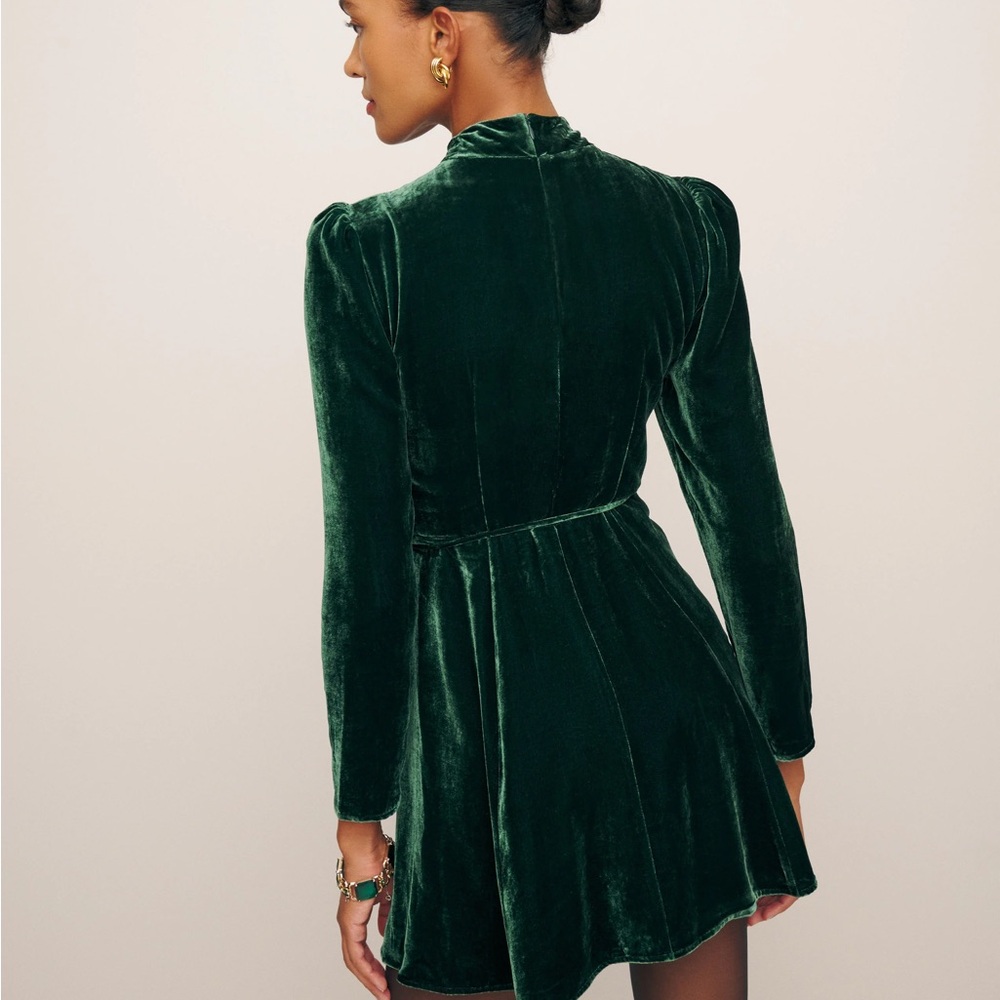 Reformation green velvet dress size Small Petite - Picture 4 of 4